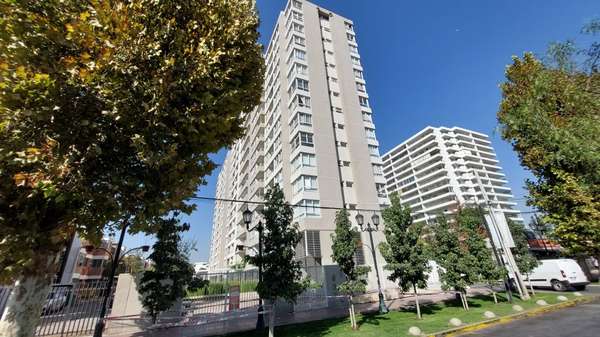 Vive en La Cisterna: Dpto. 2D+2B por $479k!