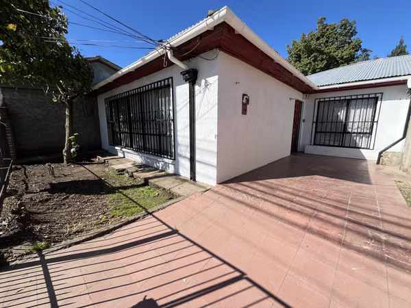 VENDE O ARRIENDA CASA CENTRICA LINARES VII REGION