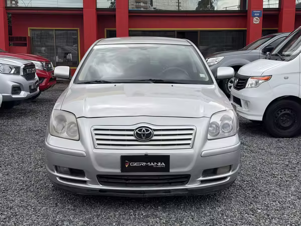 TOYOTA AVENSIS 2004 AT