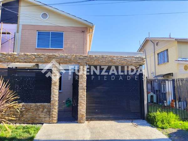 Casa en venta de 3 dorm. en Padre Hurtado
