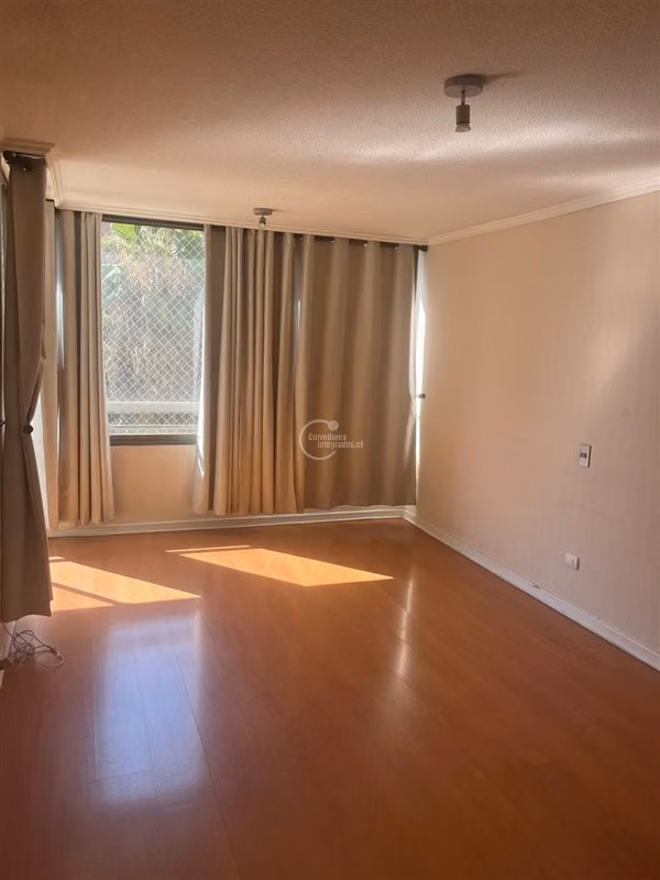 Departamento en venta de 3d/ 3b Las condes/Metro manquehue