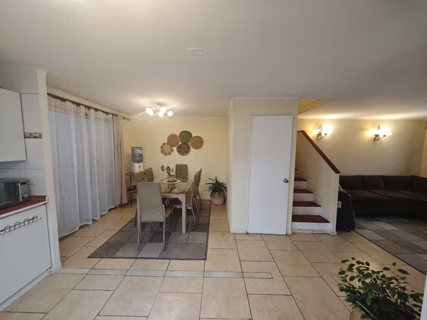 HERMOSA CASA DE 3 DORMITORIOS 3 BAÑOS EN PADRE HURTADO