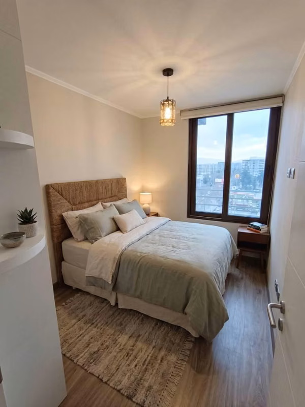 ARRIENDO DEPTO SEMI AMOBLADO 2D 1B + ESTACIONAMIENTO | FRENTE A MALL PORTAL ÑUÑOA
