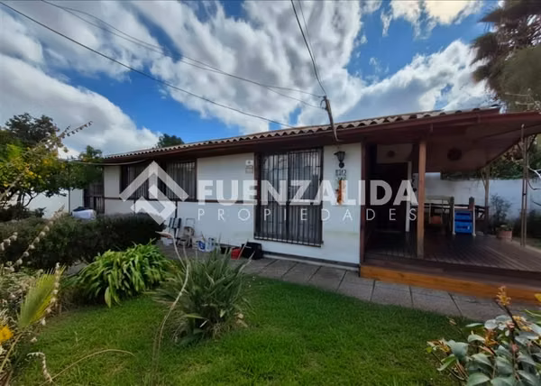 Casa en venta de 3 dorm. en La Reina