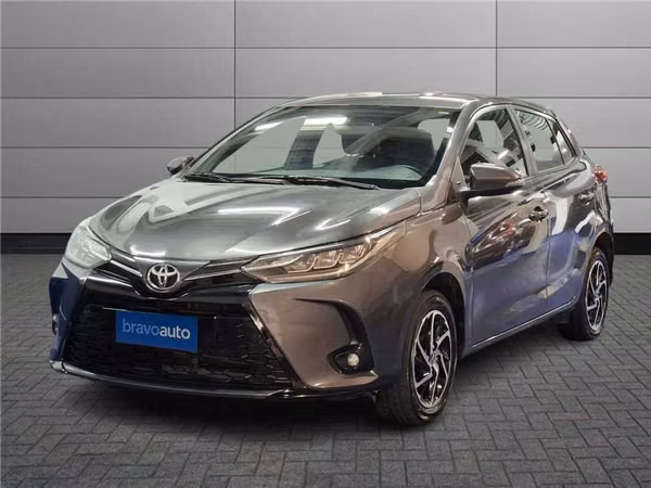 TOYOTA YARIS 2021