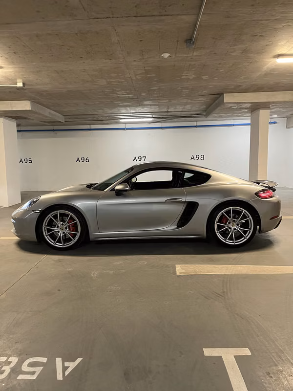 Porsche 718 Cayman S