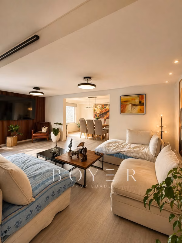 Espectacular Casa con Piscina en Las Condes (182726)