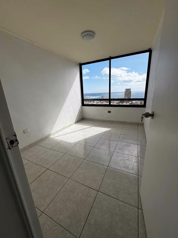 SE ARRIENDA AMPLIO DEPARTAMENTO (182709)