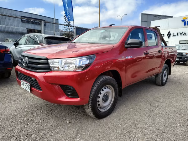 TOYOTA HILUX 2023