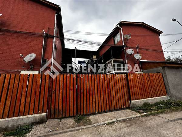 Departamento en venta de 2 dorm. con Patio en Maipú