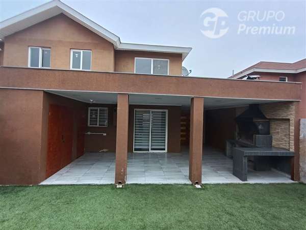 Casa en arriendo de 3D 3B en valle grande Lampa
