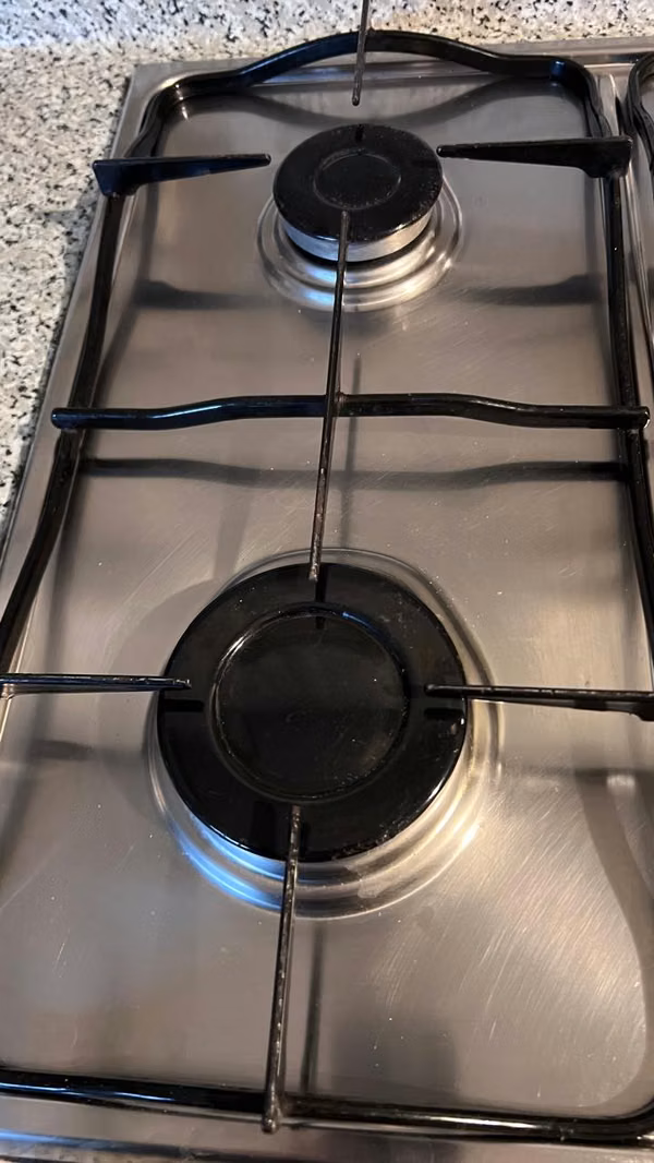 Vendo Cubierta de Cocina con Encimera a Gas TEKA (licuado) de 4 platos Funcionando