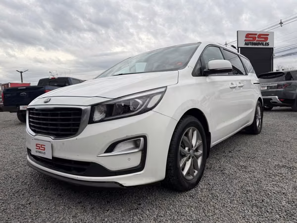 KIA GRAND CARNIVAL 2.2 DIESEL AT8 2020