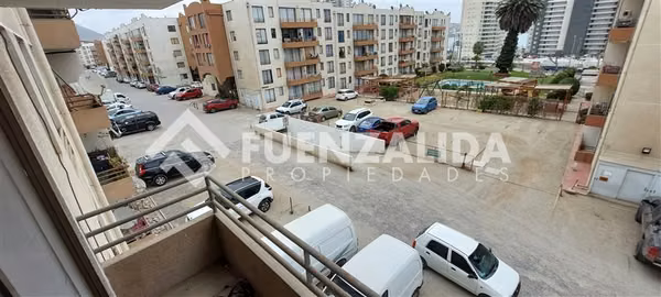 Departamento en arriendo de 3 dorm. 1 baño, estacionamiento