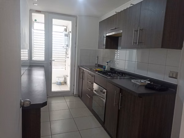 Arriendo Depto. Con terraza, estacionamiento y bodega-