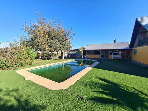 EN ARRIENDO HERMOSA CASA EN PARCELA – CAMINO SAN BERNARDO, CHILLÁN
