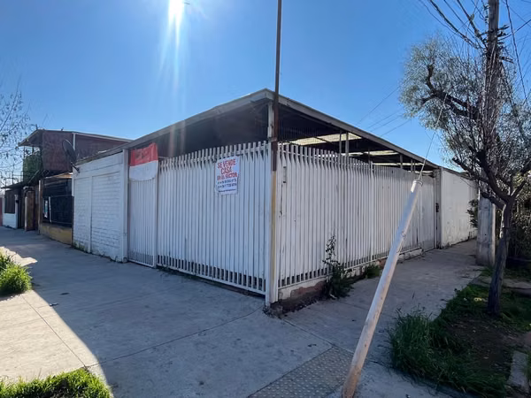 Casa esquina de 180m2. Pedro Aguirre Cerda