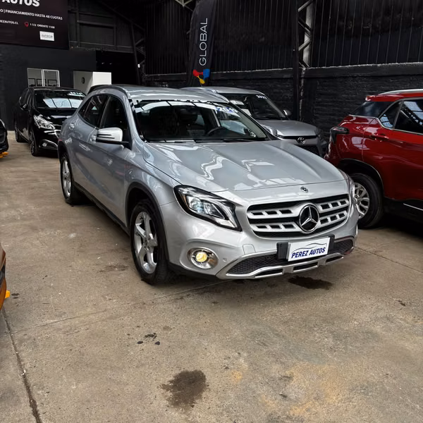 Mercedes Benz GLA 