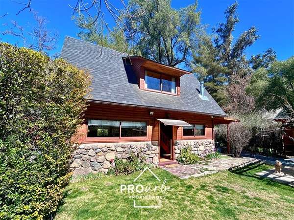 Chalet Estilo Suizo, 3 Dorm., Piscina, El Ingenio