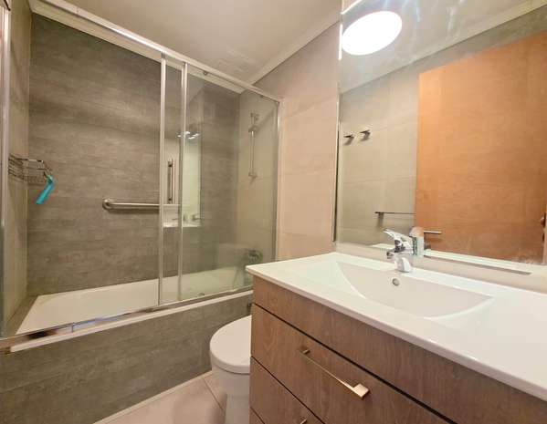 Avenida Las Condes 1 (1 Est /1 Bod) [4300-7]