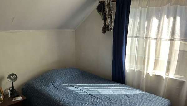 Se vende casa en los Pinos muy amplia y luminosa