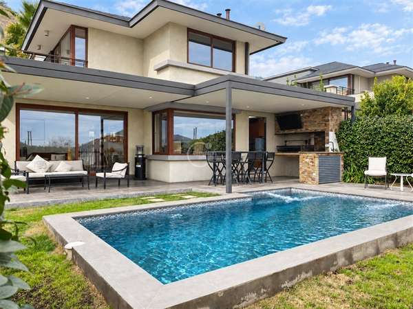 Casa en venta de 5 dorm. en Las Condes