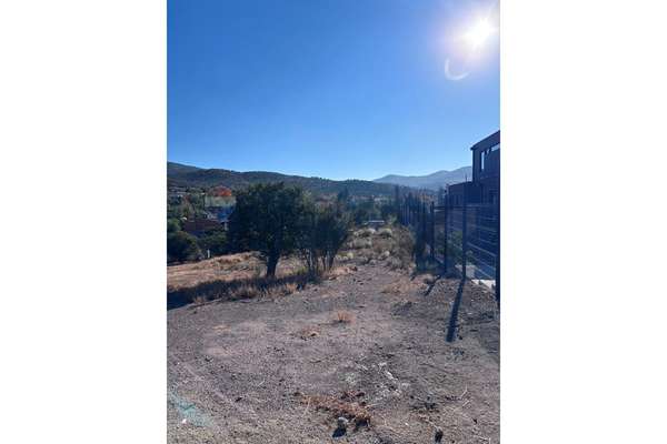 Terreno exclusivo en lo barnechea, 854 m²