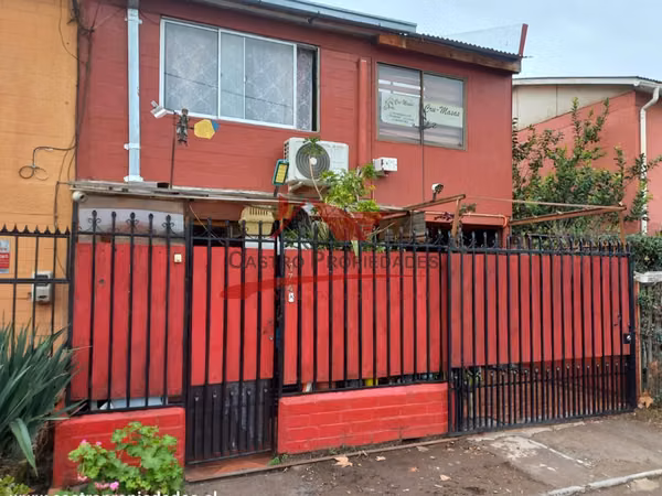 VENTA CASA DOS PISOS, 3 DORMITORIOS 1 BAÑO, QUILICURA