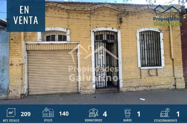 Casa en venta de 4 dorm. en Santiago