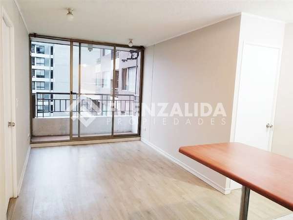 Departamento en arriendo de 2 dorm, 1 baño, Santiago