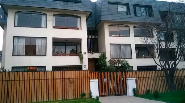 Departamento en arriendo de 3 dorm. en Vitacura