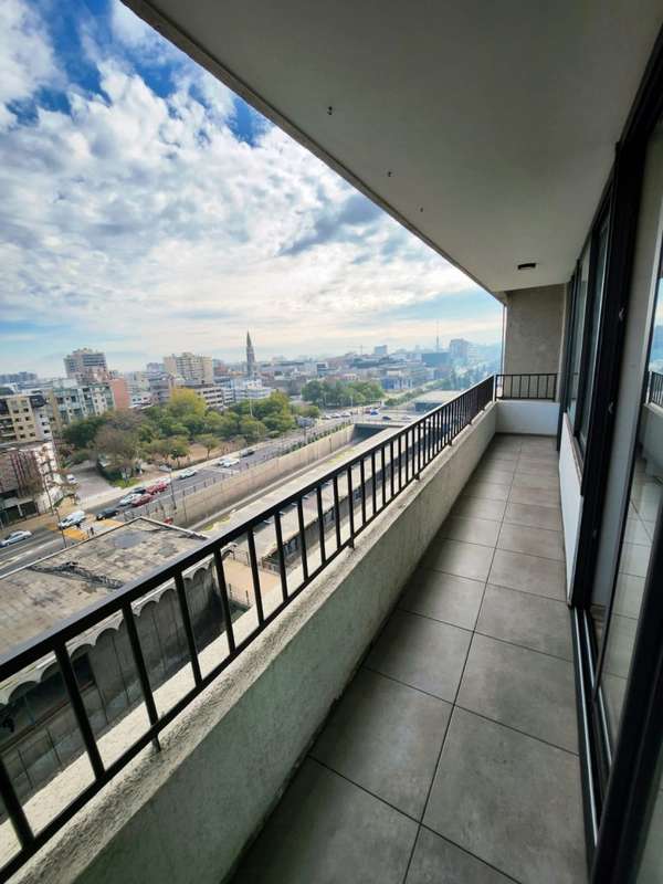 ¡Vive a pasos del Metro Toesca! Depto. en Santiago