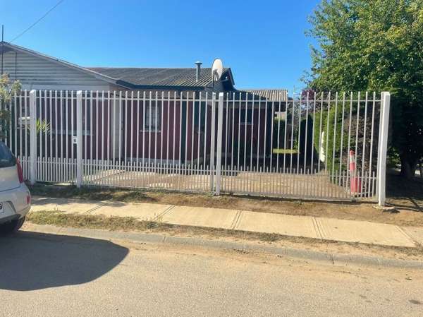 Linda Casa cerca del Centro del Adulto mayor y com
