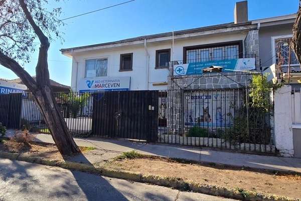 Linda casa, gran ubicación a pasos metro