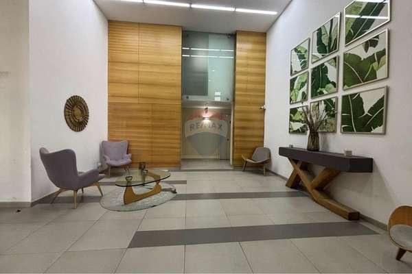Venta depto 1d/1b, 1b metro las torres.