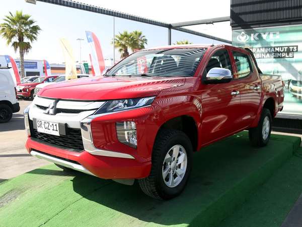 MITSUBISHI L200 2023