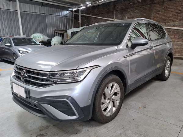 VOLKSWAGEN TIGUAN 2025