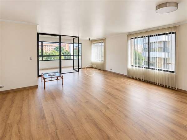Departamento en arriendo de 2 dorm. en Vitacura