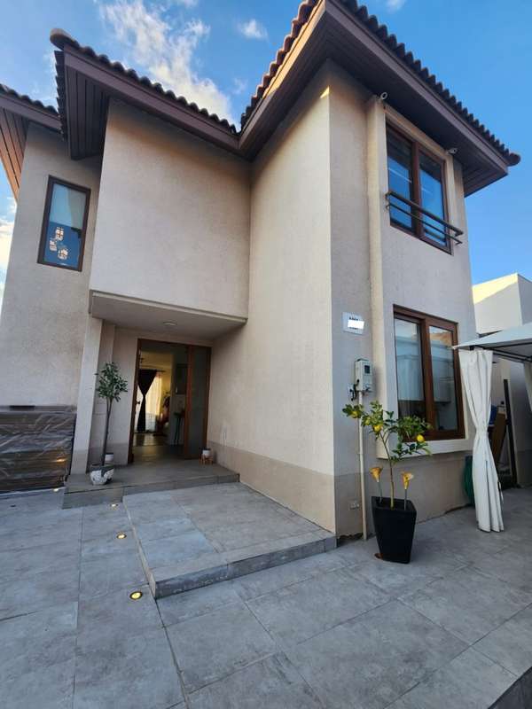VIVE HOY Y COMPRA EN 6 MESES DESPUÉS, CASITA EN PU