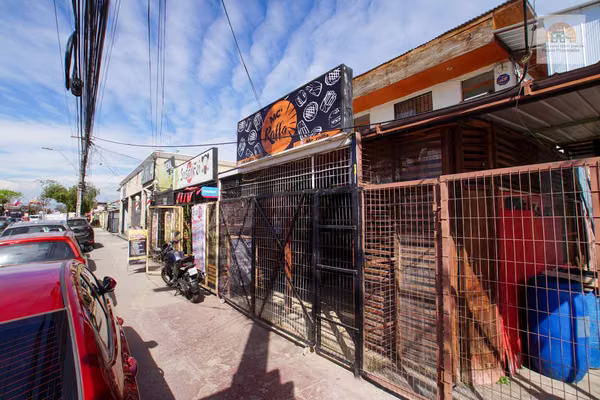 Se arrienda Local en Avenida Central con Primera Transversal en Maipú