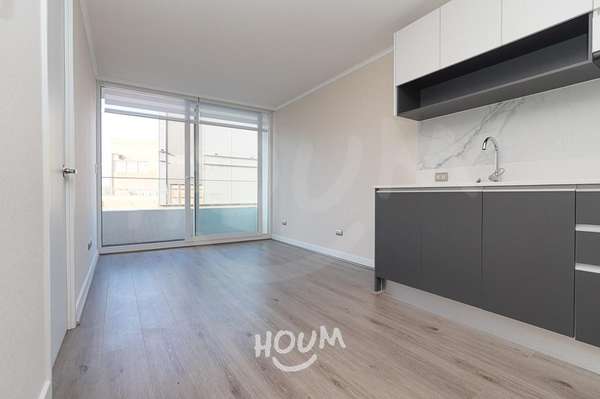 Departamento en Avenida María Rozas Velásquez