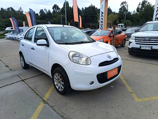 Nissan March 1.6 SENSE 4X2 MT 5P.