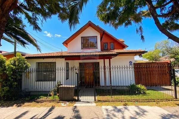 Venta de casa en el centro de san bernardo