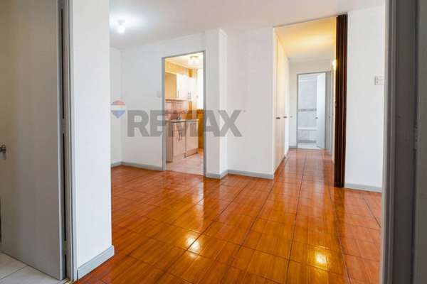 Lindo departamento, bajos ggcc, estacionamiento