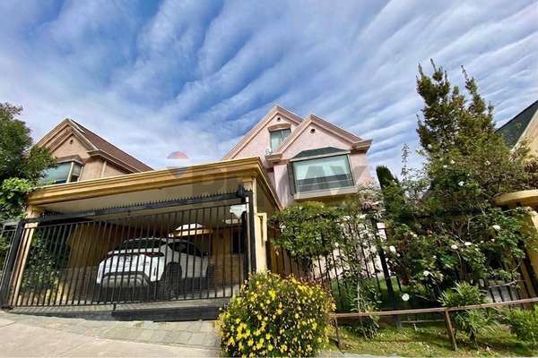 Casa en san carlos de apoquindo, las condes