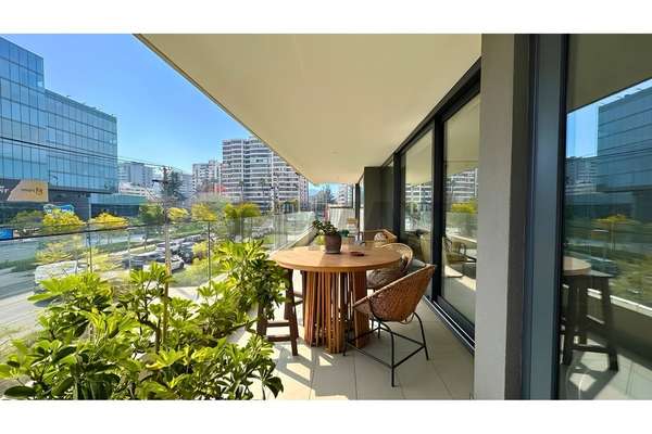 Amplio y luminoso! 3 dorm + servicios, nororiente