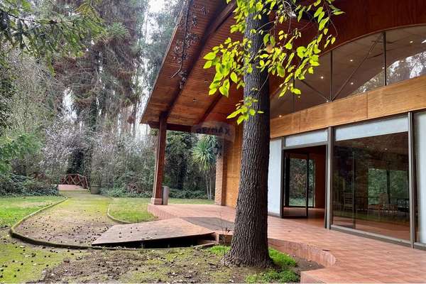 Arriendo casa pirqué 5000 metros