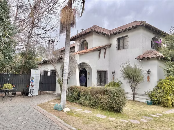 Casa en venta Chesterton Padre Hurtado Las Condes
