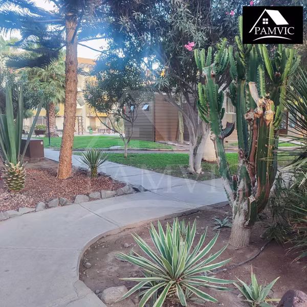 Departamento En Arriendo En Condominio Parque Zapahuira