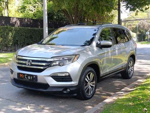 HONDA PILOT TOURING 3.5 AUT 4X4 - 2016 | 2550